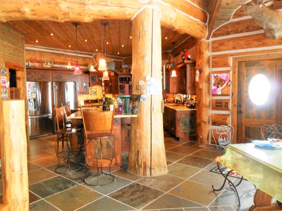 Mcdonald'S Ranch Lodge Гардинър Екстериор снимка
